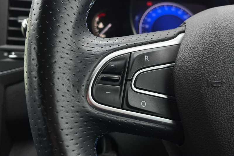 Used Renault Megane 2018 for sale - 76875298: Photo 21