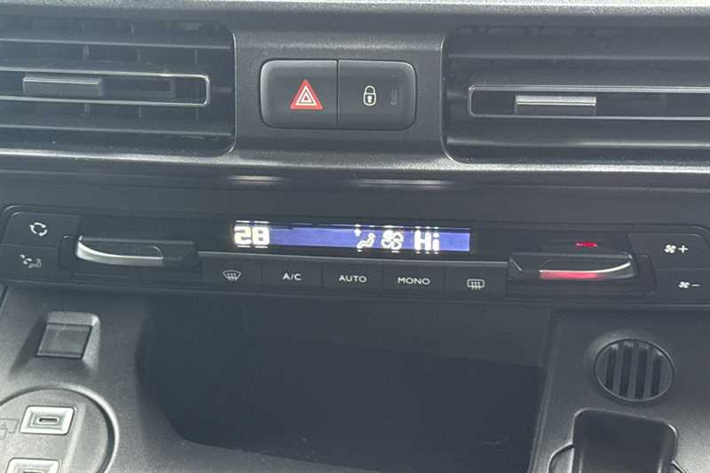 Used Vauxhall Combo Life Electric for sale - 78103329: Photo 15