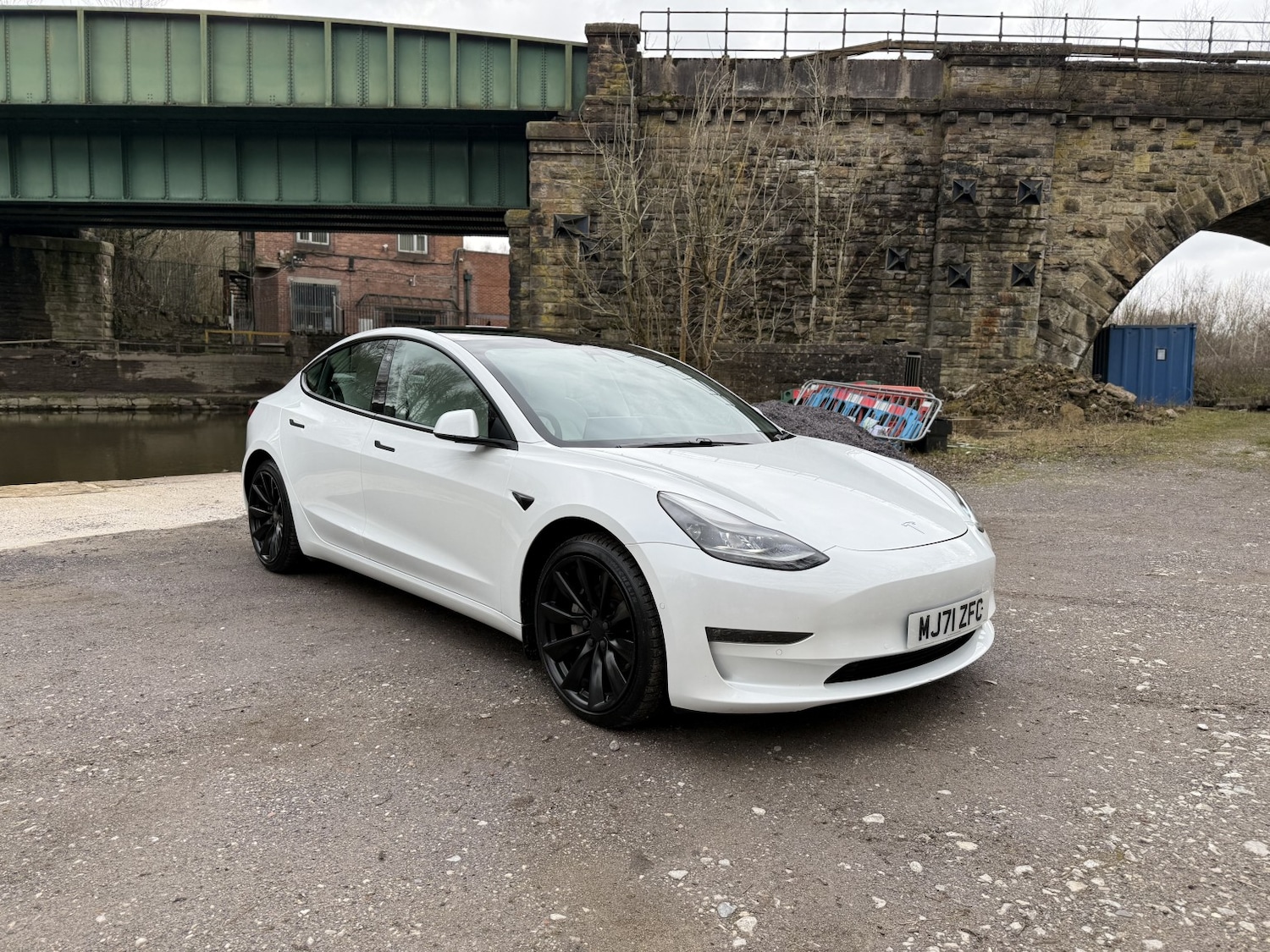 Used Tesla Model 3 2021 for sale - 77616343: Photo 2