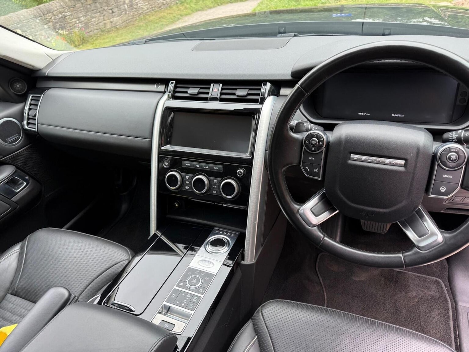 Used Land Rover Discovery 2018 for sale - 76712378: Photo 15