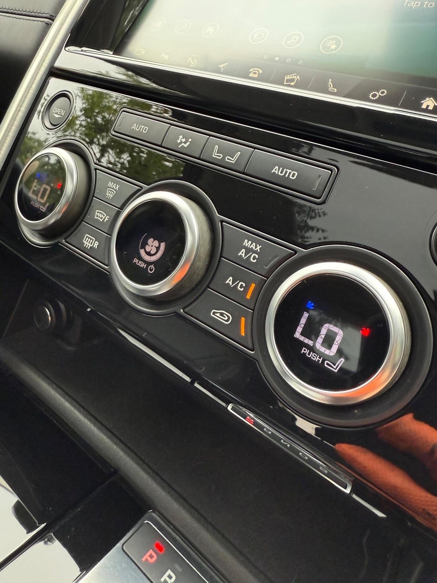 Used Land Rover Discovery 2018 for sale - 76712378: Photo 27