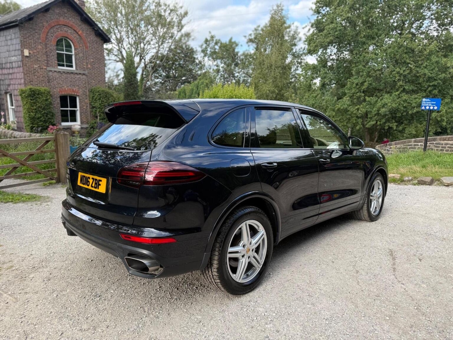 Used Porsche Cayenne 2016 for sale - 76712766: Photo 12