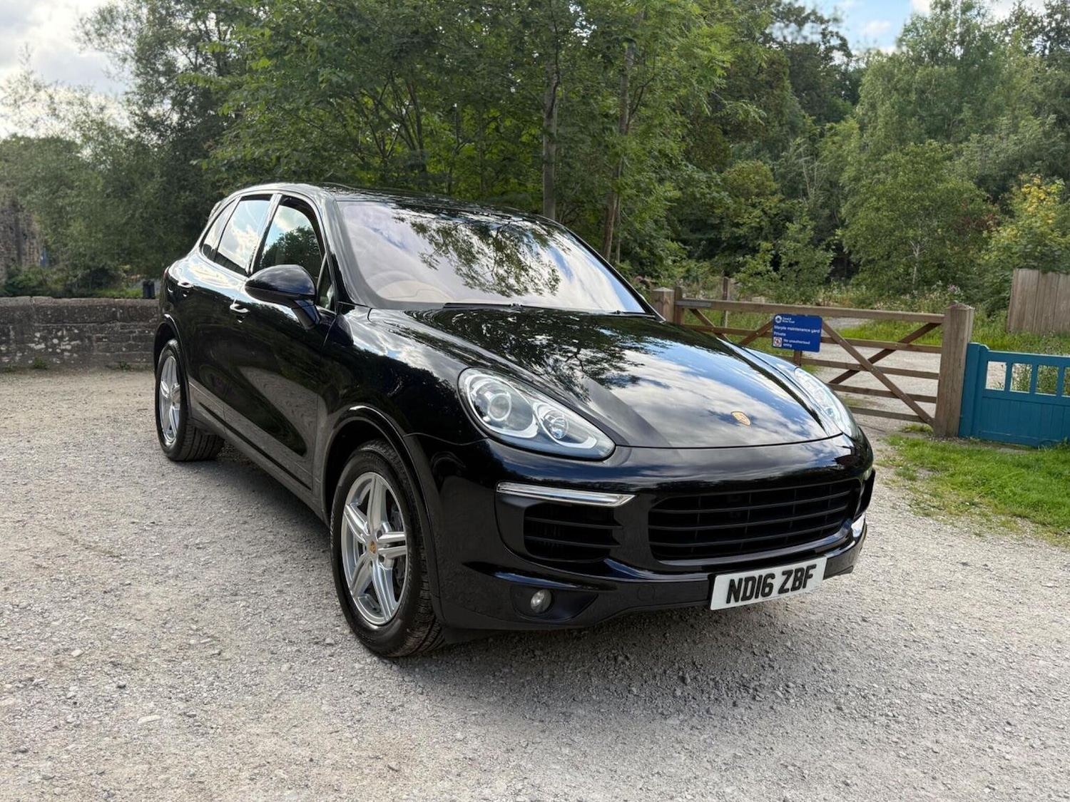 Used Porsche Cayenne 2016 for sale - 76712766: Photo 3