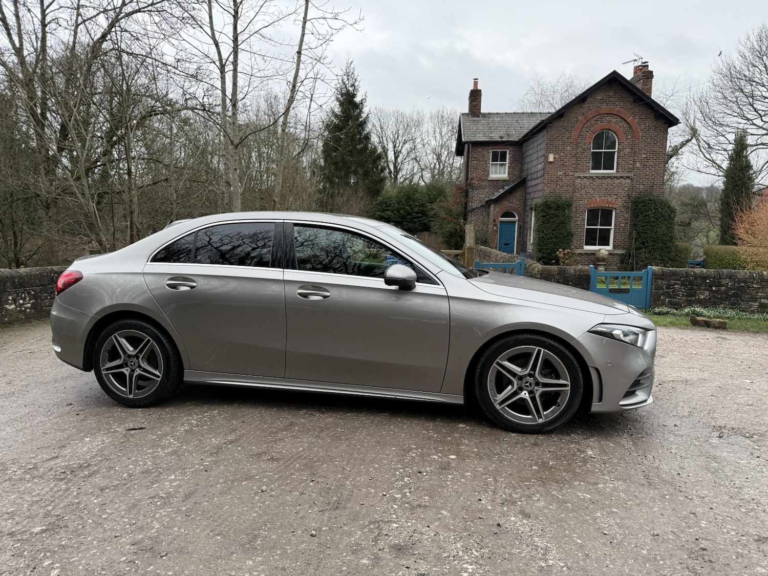 Used Mercedes-Benz A-Class 2019 for sale - 77789340: Photo 2