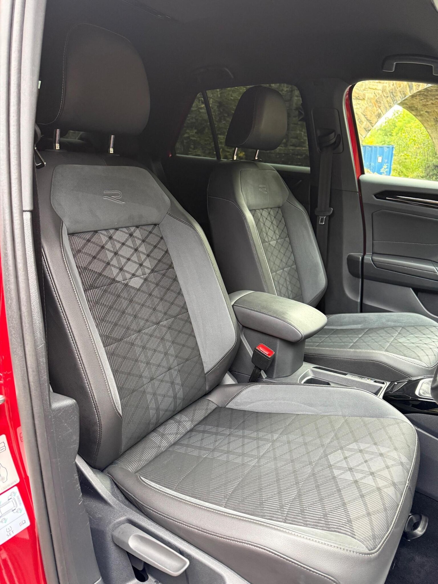 Used Volkswagen T-Roc 2022 for sale - 76713021: Photo 13