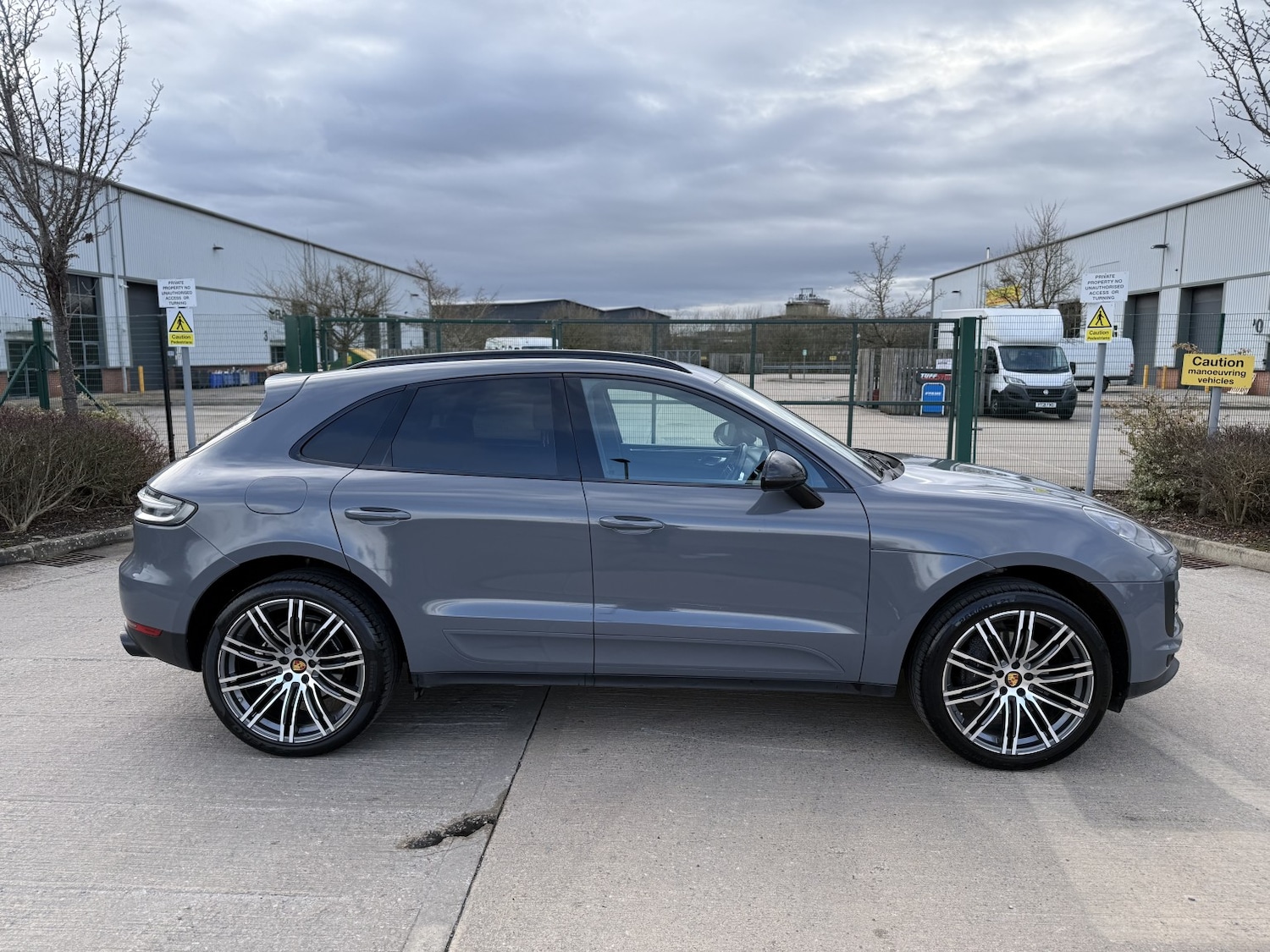 Used Porsche Macan 2021 for sale - 77478131: Photo 15
