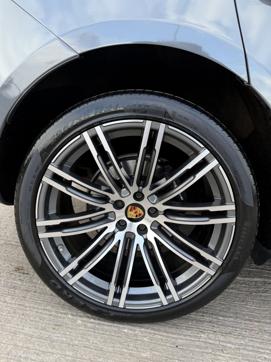 Used Porsche Macan 2021 for sale - 77478131: Photo 26