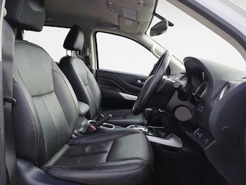 Used Nissan Navara 2021 for sale - 77873605: Photo