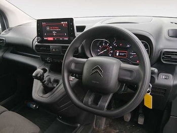 Used Citroen Berlingo 2023 for sale - 77392701: Photo