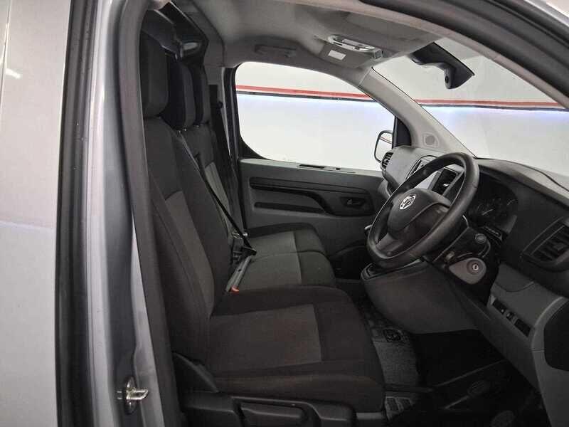 Used Vauxhall Vivaro 2022 for sale - 76485875: Photo 12