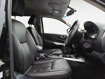 Used Nissan Navara 2021 for sale - 79127029: Photo