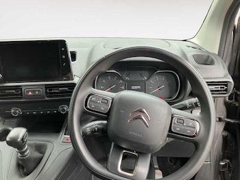 Used Citroen Berlingo 2023 for sale - 78410521: Photo