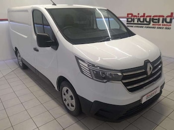 Renault Trafic feature image