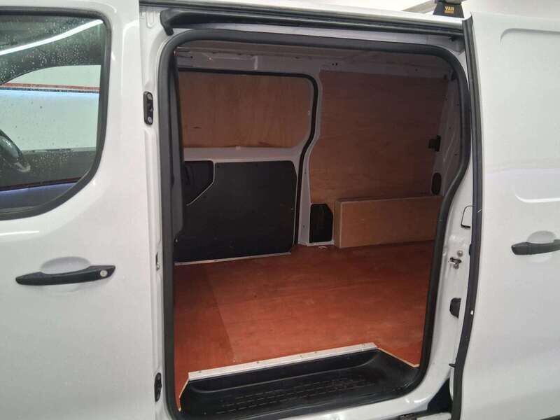 Used Vauxhall Vivaro 2022 for sale - 77813906: Photo 8