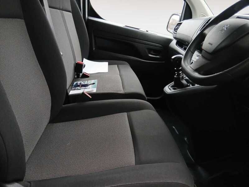 Used Peugeot Expert 2023 for sale - 77298519: Photo 4