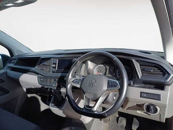 Used Volkswagen Transporter 2023 for sale - 77392691: Photo