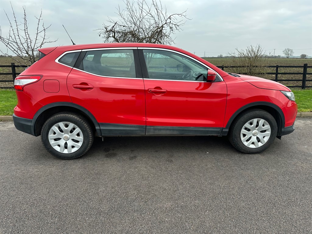 Used Nissan Qashqai 2016 for sale - 77732732: Photo 10