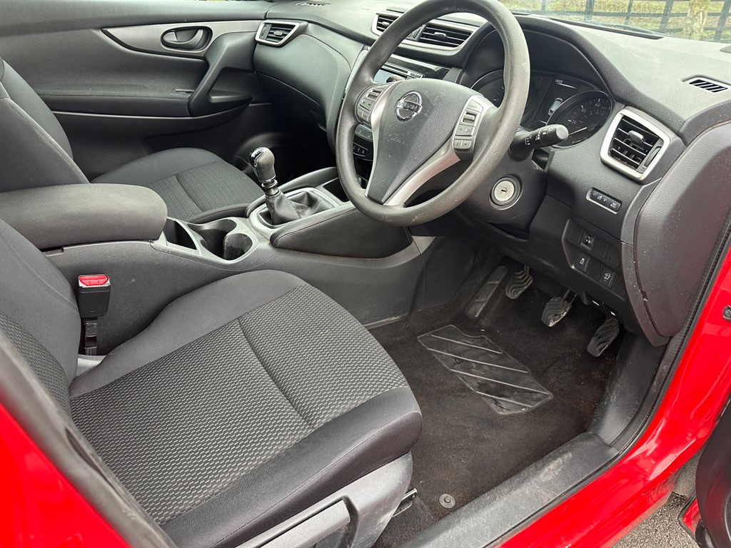 Used Nissan Qashqai 2016 for sale - 77732732: Photo 11