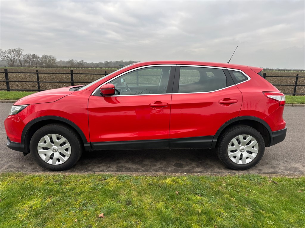 Used Nissan Qashqai 2016 for sale - 77732732: Photo 6