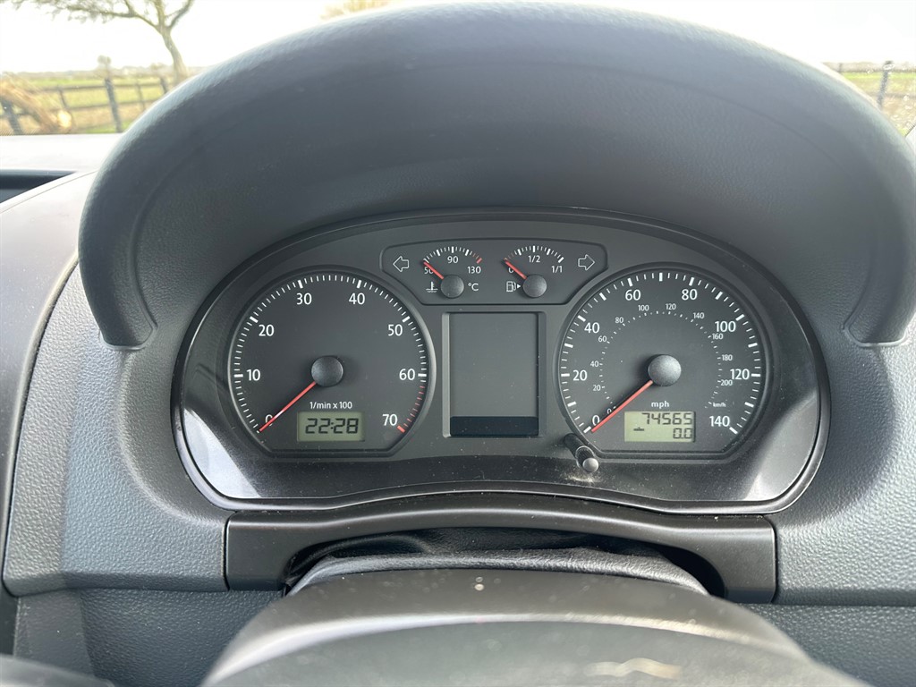 Used Volkswagen Polo 2008 for sale - 77740335: Photo 17