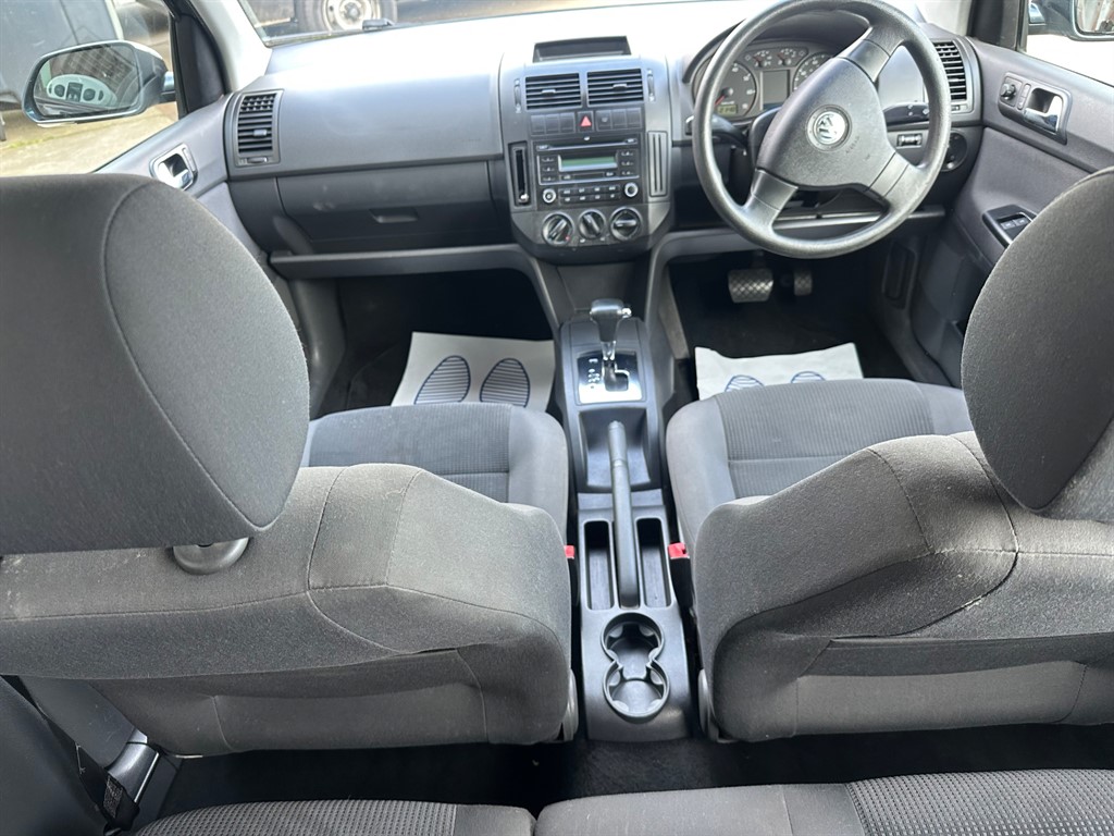 Used Volkswagen Polo 2008 for sale - 77740335: Photo 2