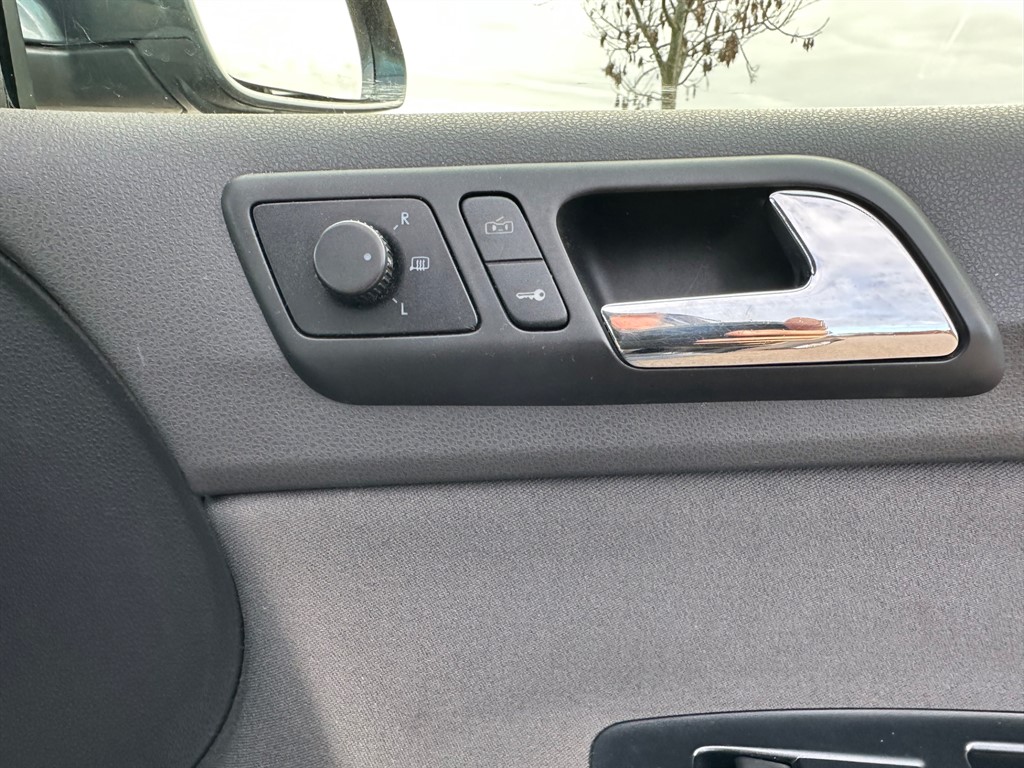 Used Volkswagen Polo 2008 for sale - 77740335: Photo 22