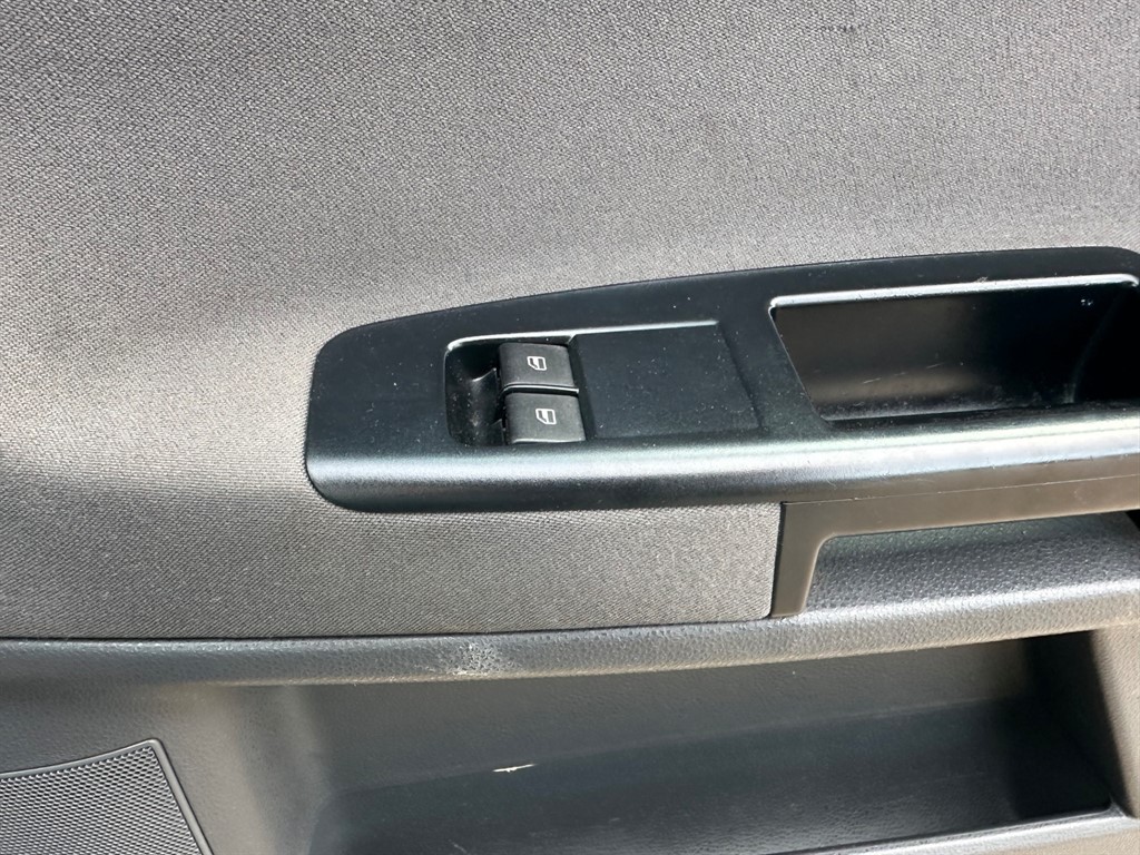 Used Volkswagen Polo 2008 for sale - 77740335: Photo 24