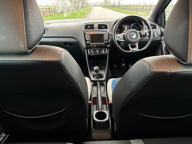 Used Volkswagen Polo 2015 for sale - 78163277: Photo 2