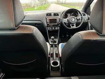 Used Volkswagen Polo 2015 for sale - 77732730: Photo