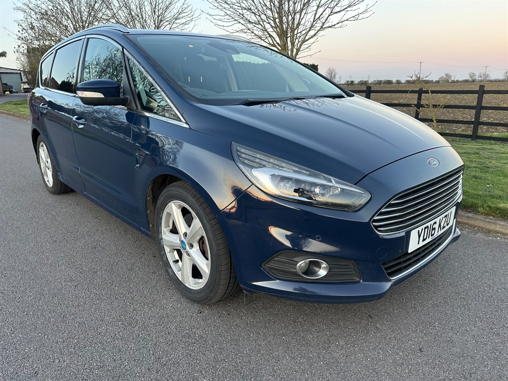 Used Ford S-Max 2016 for sale - 77927992: Photo 3