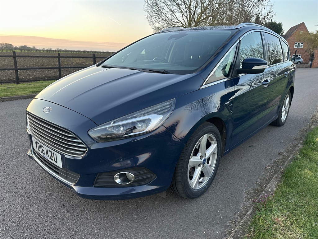 Used Ford S-Max 2016 for sale - 77927992: Photo 5