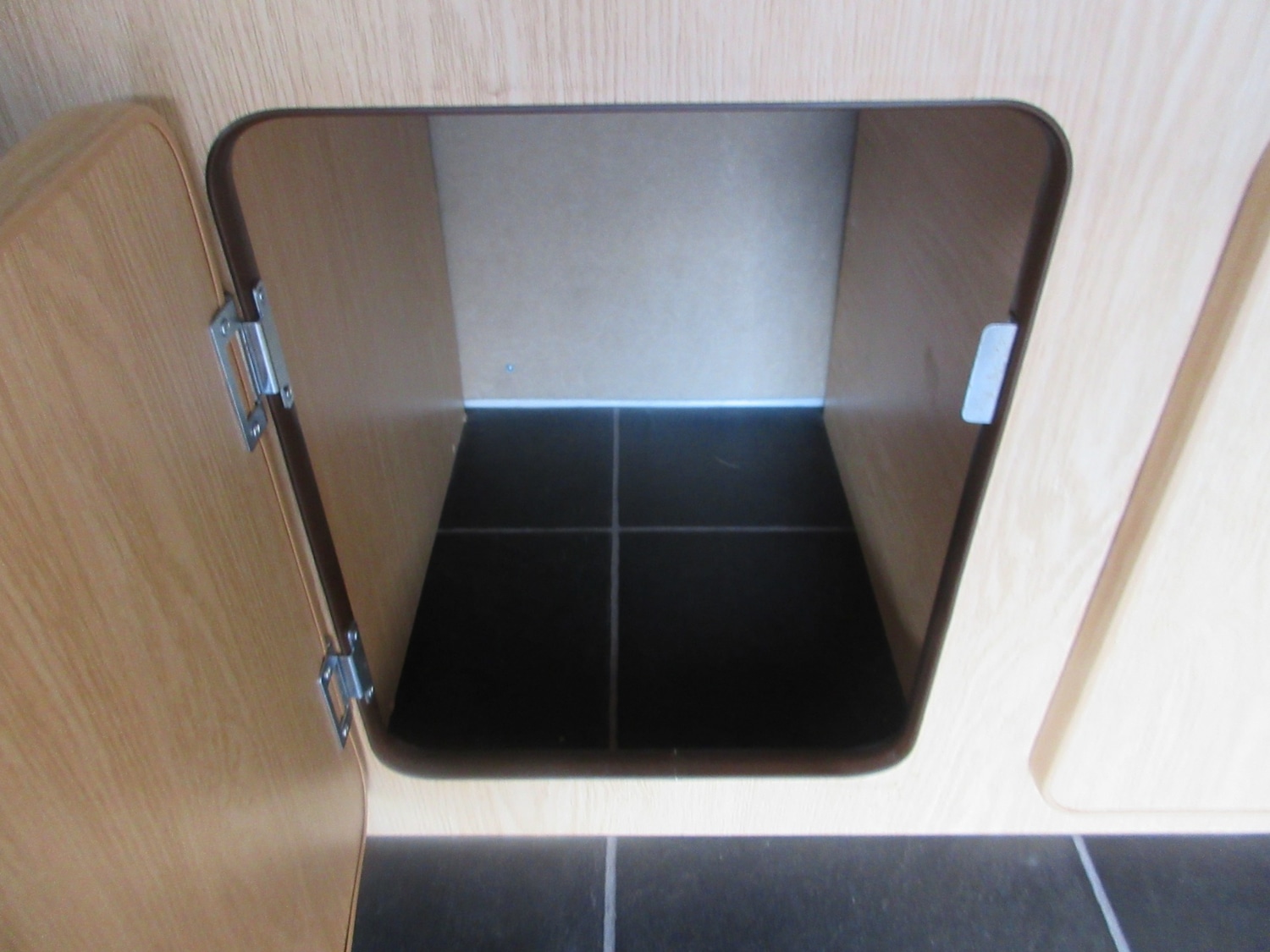 Used Volkswagen Transporter 2012 for sale - 77418633: Photo 25