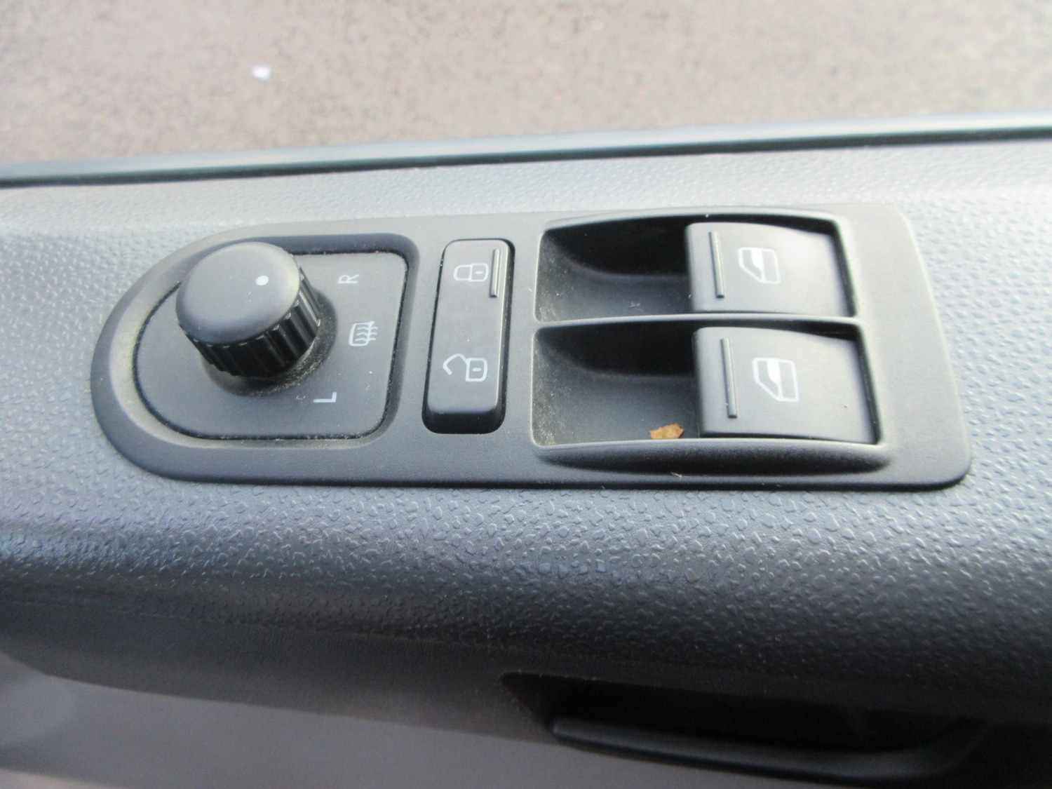 Used Volkswagen Transporter 2012 for sale - 77418633: Photo 9