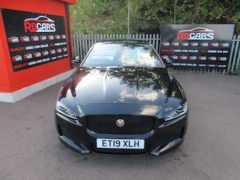 Used Jaguar XE 2019 for sale - 75951756: Photo
