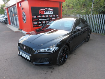Used Jaguar XE 2019 for sale - 75951756: Photo