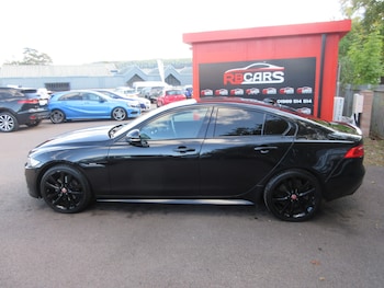 Used Jaguar XE 2019 for sale - 75951756: Photo