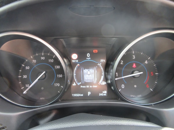 Used Jaguar XE 2017 for sale - 75558912: Photo 13