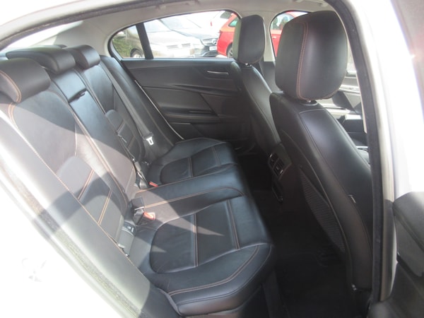 Used Jaguar XE 2017 for sale - 75558912: Photo 20