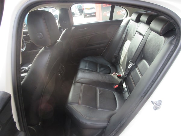 Used Jaguar XE 2017 for sale - 75558912: Photo 23