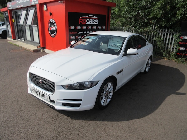Used Jaguar XE 2017 for sale - 75558912: Photo 3