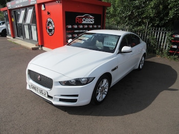 Used Jaguar XE 2017 for sale - 75558912: Photo