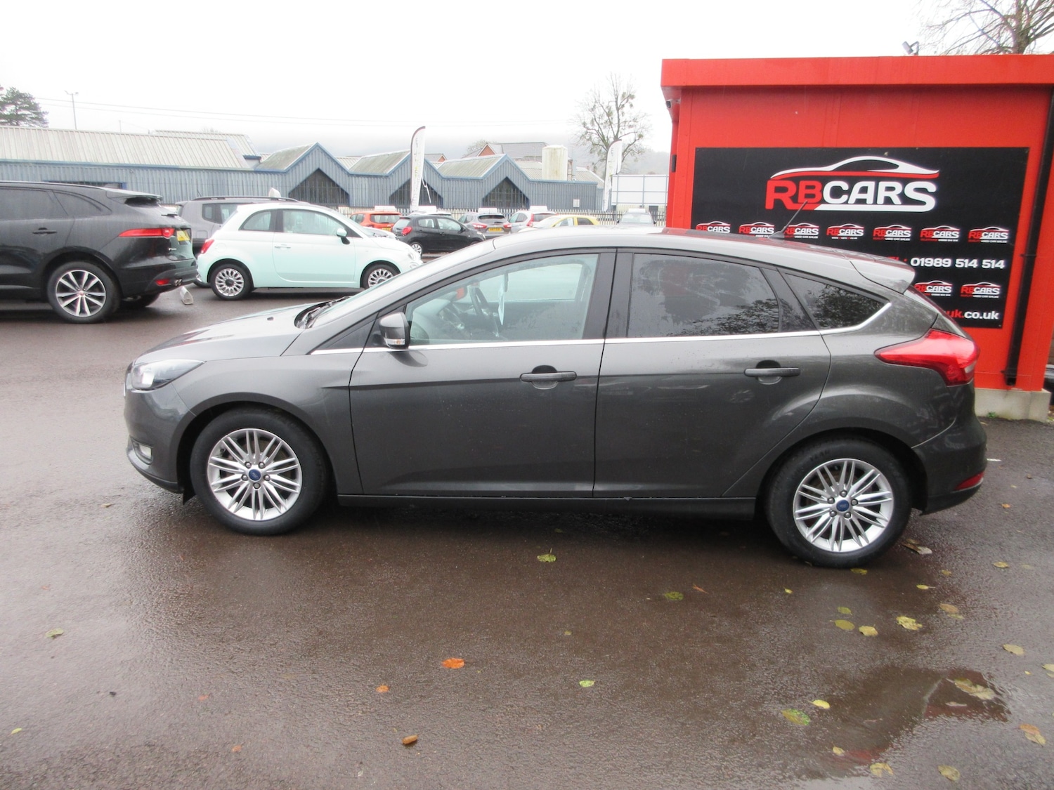 Used Ford Focus 2017 for sale - 76541742: Photo 4