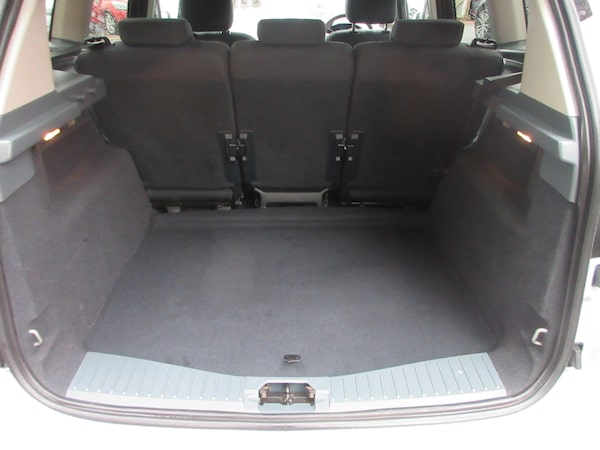 Used Ford C-Max 2012 for sale - 76130533: Photo 18