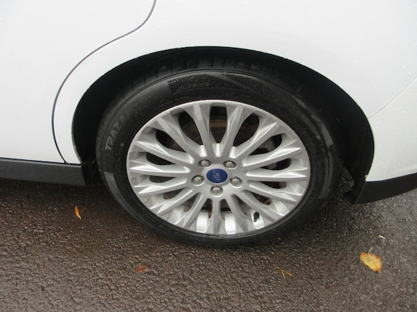 Used Ford C-Max 2012 for sale - 76130533: Photo 25
