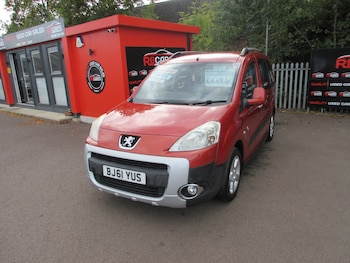 Used Peugeot Partner Tepee 2011 for sale - 75873374: Photo