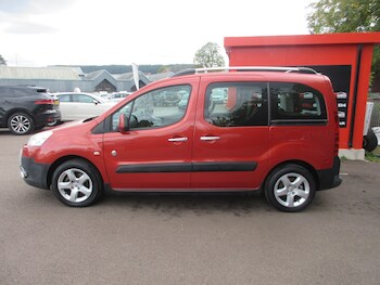 Used Peugeot Partner Tepee 2011 for sale - 75873374: Photo