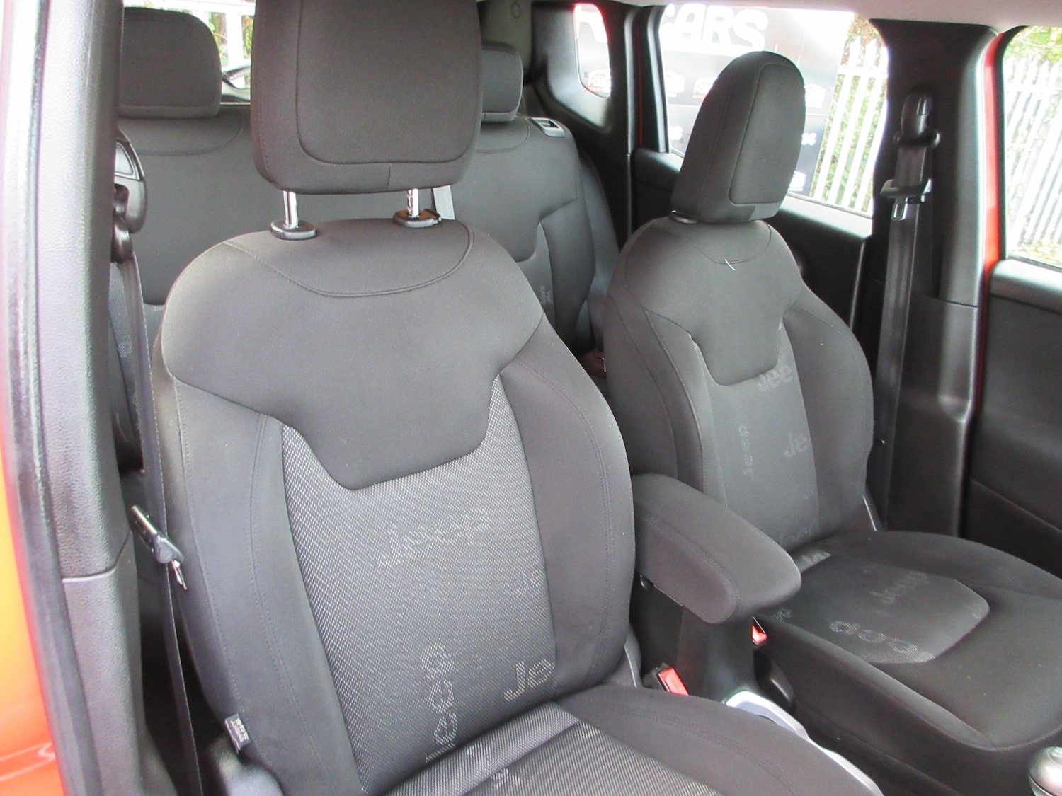 Used Jeep Renegade 2015 for sale - 76263045: Photo 10