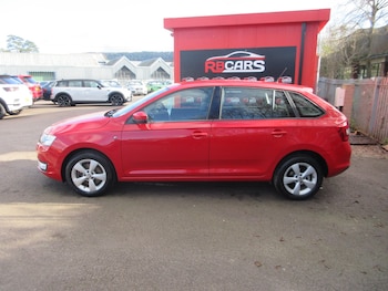 Used Skoda Rapid Spaceback 2014 for sale - 77650098: Photo