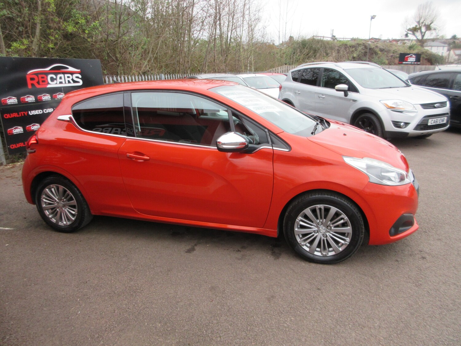 Used Peugeot 208 2016 for sale - 77902813: Photo 7