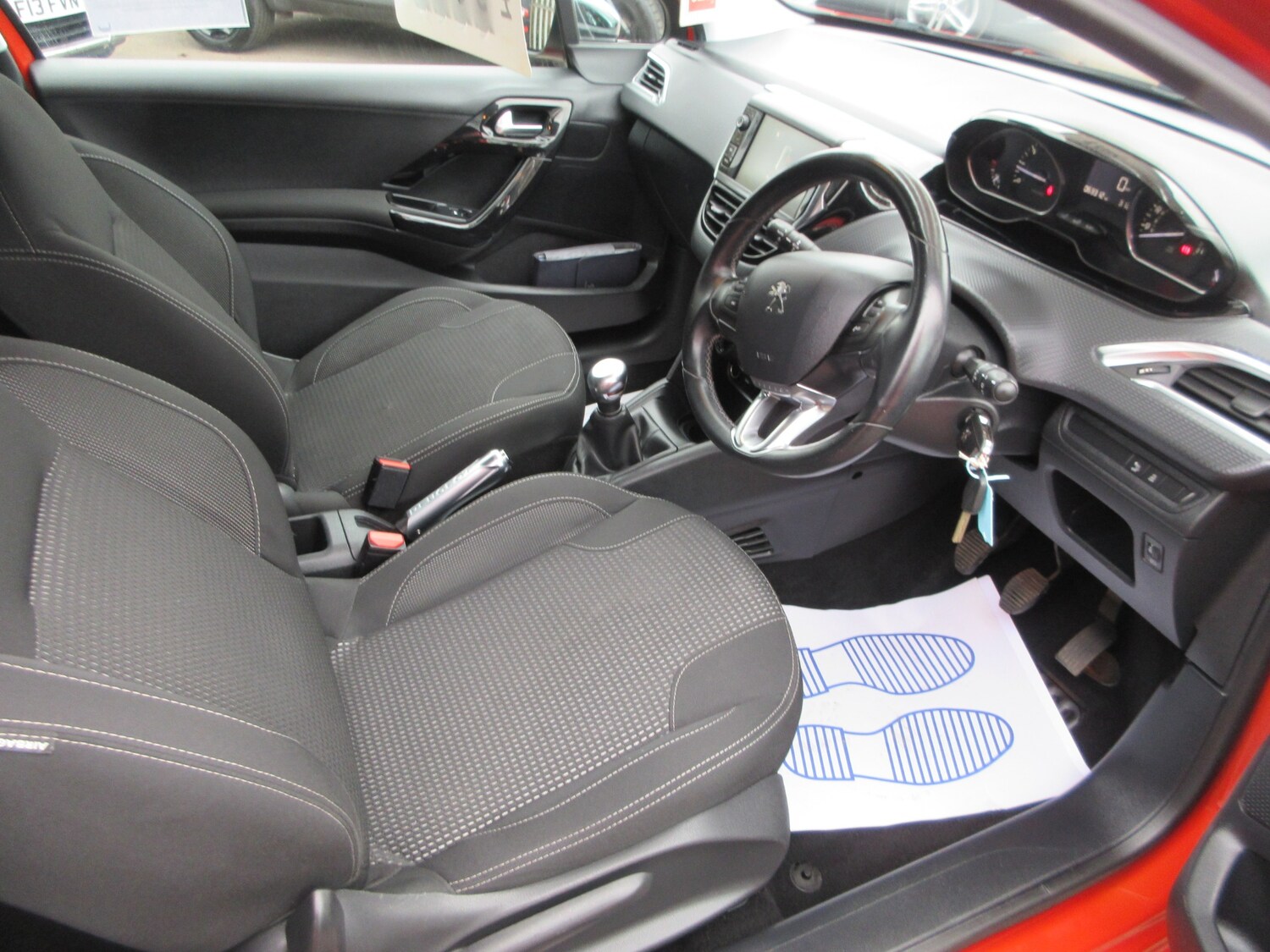 Used Peugeot 208 2016 for sale - 77902813: Photo 8